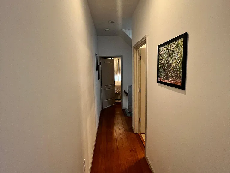 239 42nd St — Photo 15