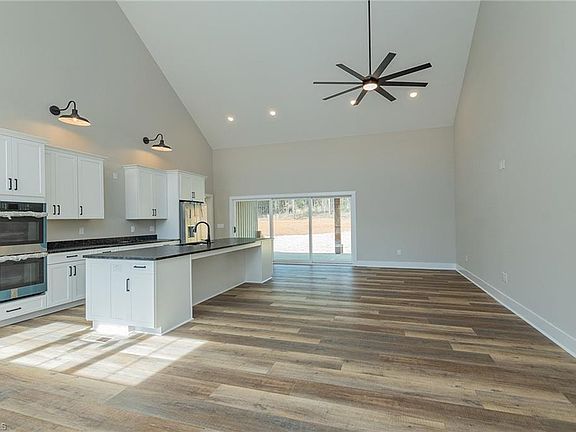 5th image of 1314 Riverside Dr