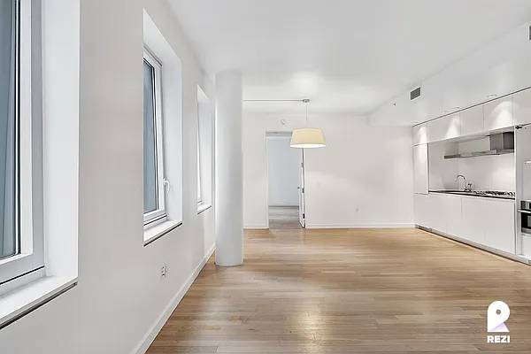 Rented by REZI | media 116