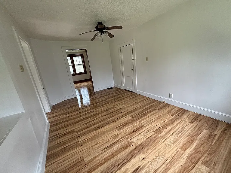 10217 Cumberland Rd — Photo 15