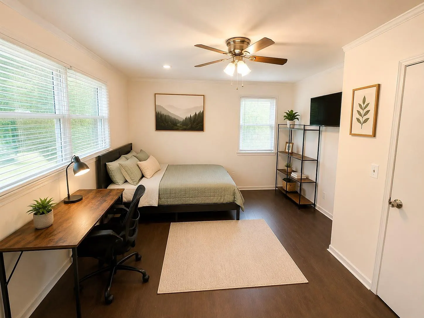 4 bed, 9.0 bath, 1752 sqft, $1,001 — Photo 2