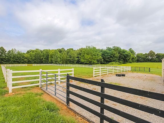5th image of 4555 Pineywoods Rd