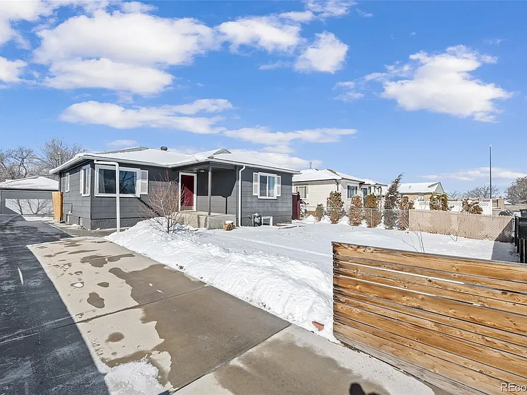 565 Winona Ct — Photo 26