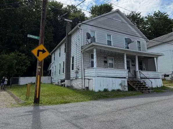 14 Morgan Ln, Pittston, PA 18640