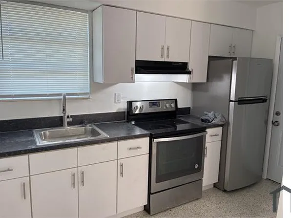 930 SW 31st Ave APT 5, Miami, FL 33135