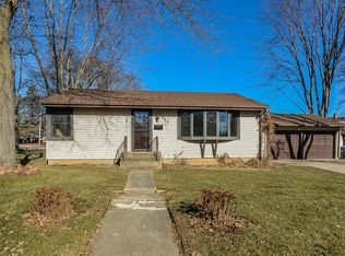 852 Jay St, Elgin, IL 60120