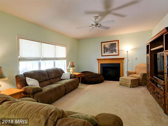 4th image of 7089 Redwood Ct