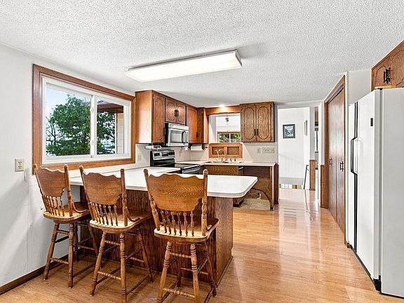 4th image of 65560 210th St