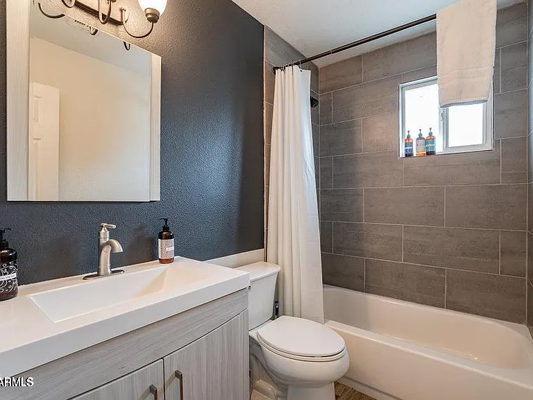 1156 E Tempe Dr — Photo 5