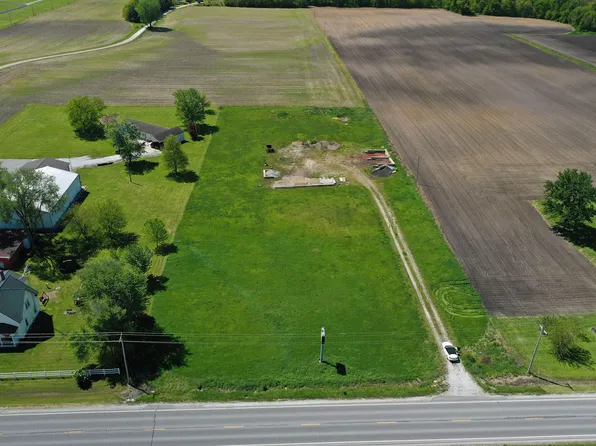 3197 W Clark St, Rensselaer, IN 47978
