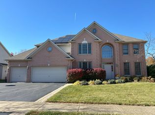 229 Stafney Dr, Batavia, IL 60510