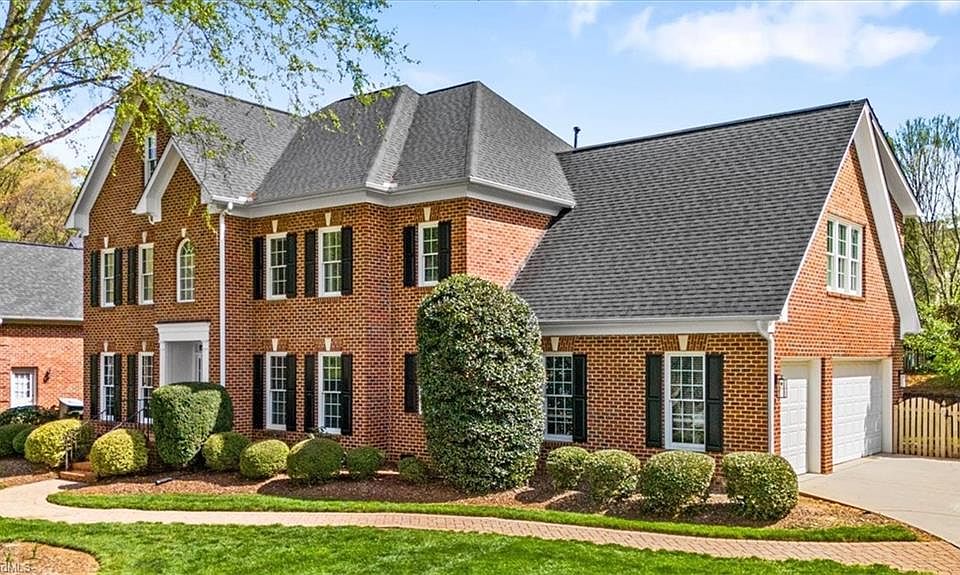 2nd image of 4801 Bluff Run Dr