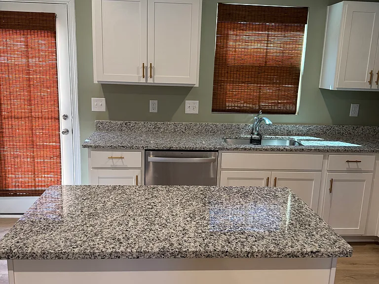 27 Ventasso Dr — Photo 3