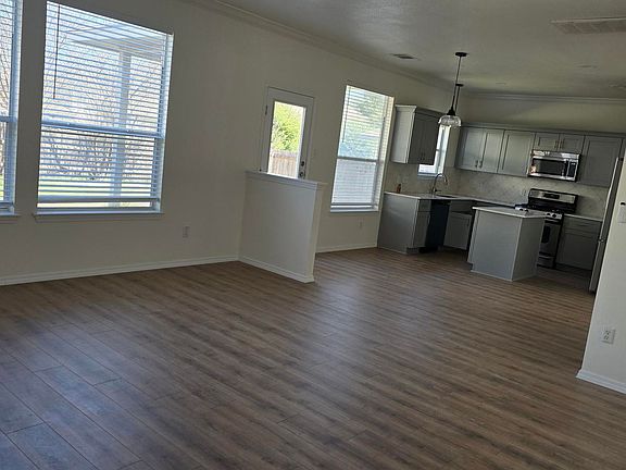 4th image of 14909 Mistletoe Heights Dr