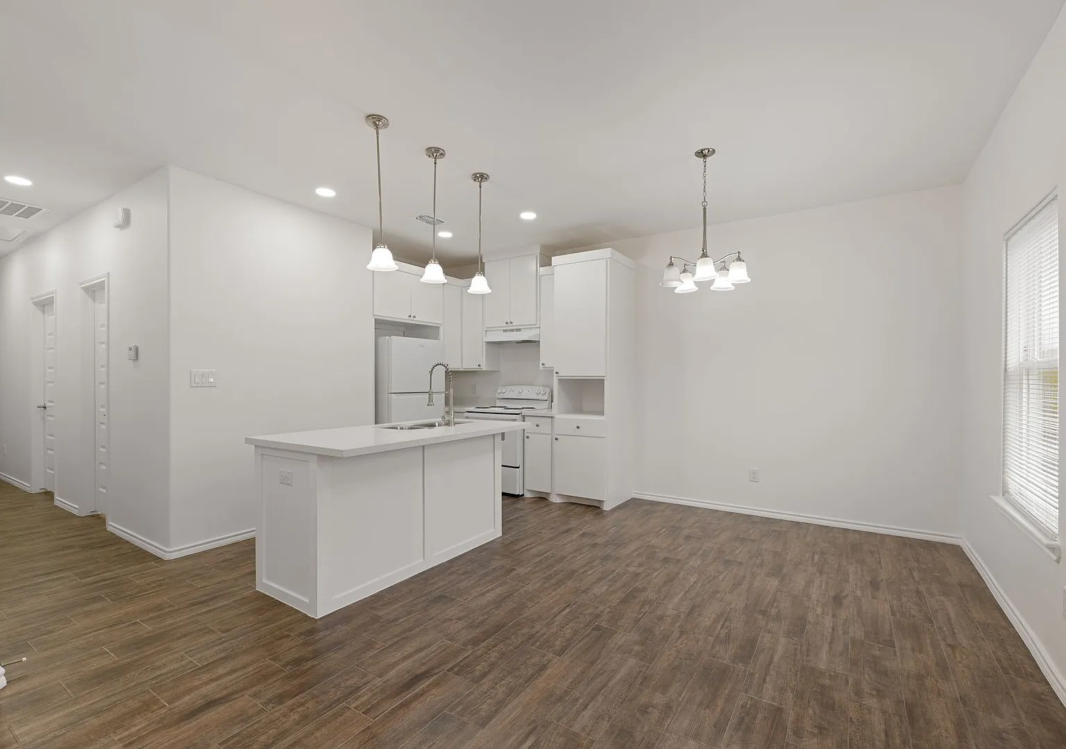 2323 N. Valley Circle — Photo 1