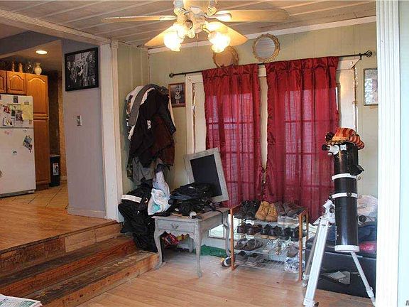 5th image of 127 Trafalgar Dr