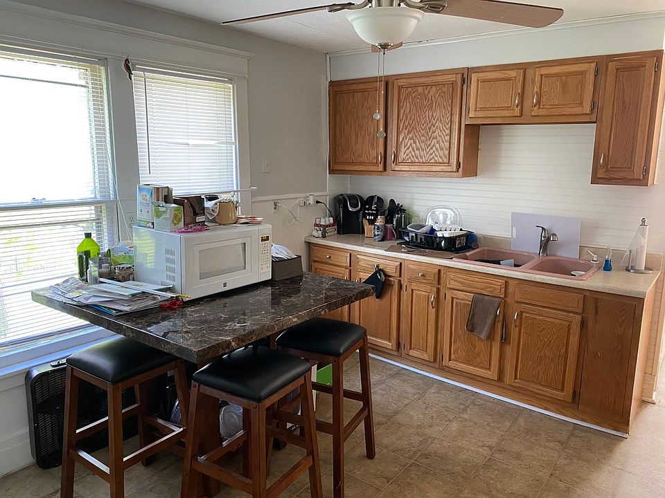 1st image of 428 Schiller St #2