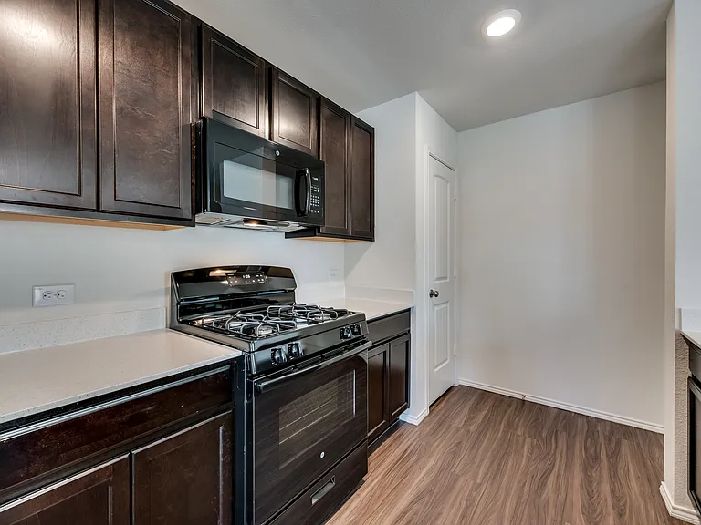 305 Falling Star Dr — Photo 18