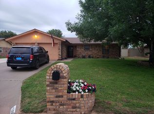 1308 Amherst St, Burkburnett, TX 76354
