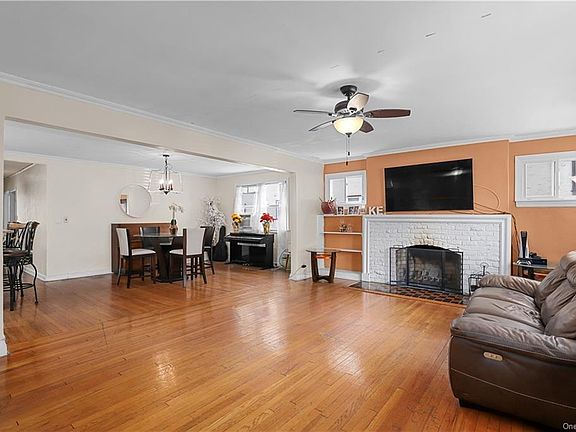 2nd image of 55 Vernon Pl Floor 1