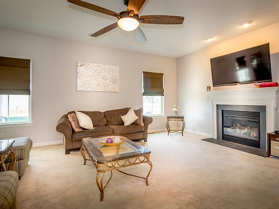 4th image of 26845 Basswood Cir
