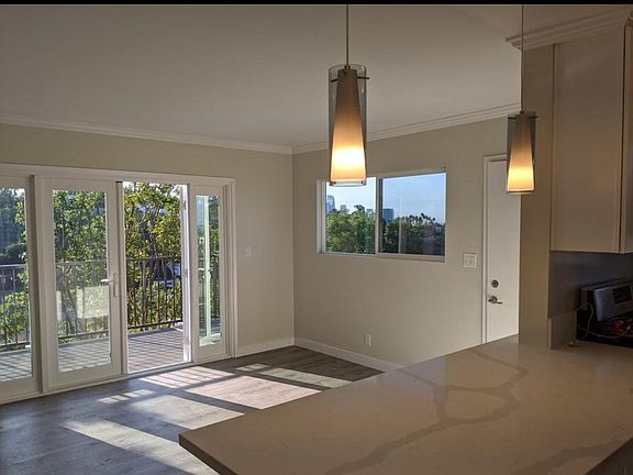 5th image of 1818 Lucretia Ave APT E