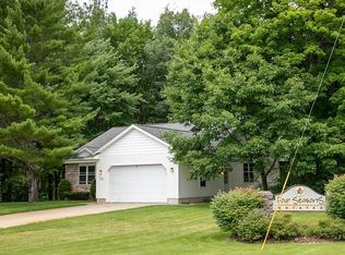 1512 Winterland Dr, Gaylord, MI 49735