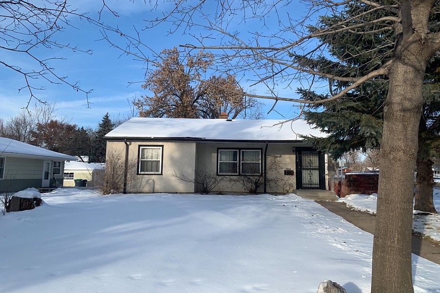 1st image of 2739 2nd Ave E