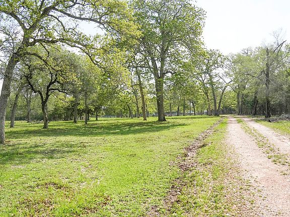 5th image of 4731 Krischke Rd