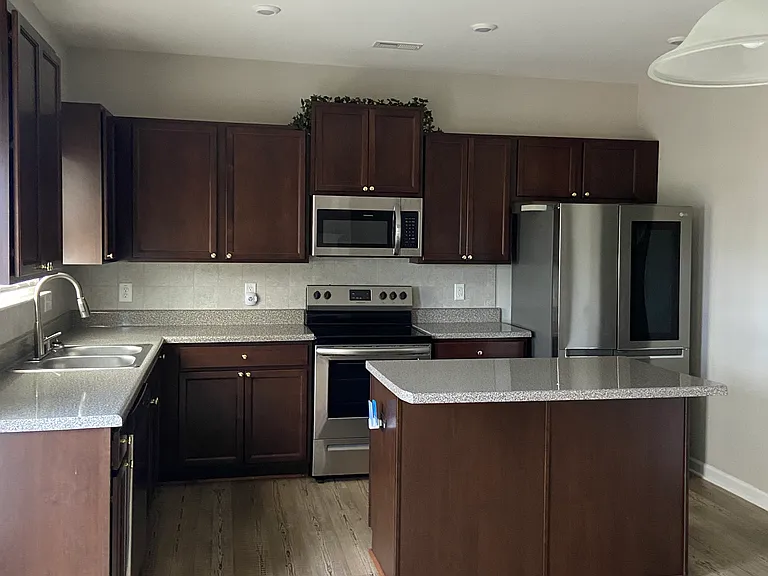 228 Monroe Fields Dr — Photo 24