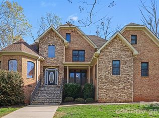 402 Rugby Rd, Salisbury, NC 28144