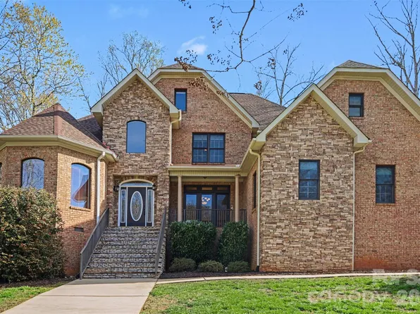 402 Rugby Rd, Salisbury, NC 28144