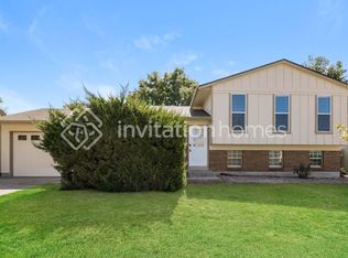 2716 W 100th Dr, Federal Heights, CO 80260