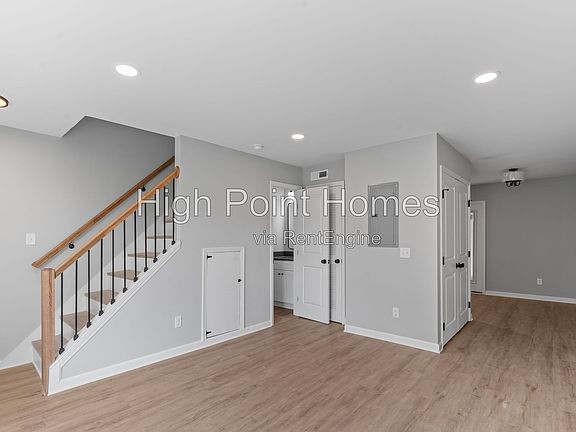 2nd image of 400 Gallery Ln #D4