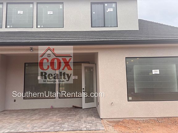 3rd image of 2646 E Moorland Dr