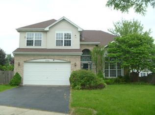 4714 Windridge Ct, Carpentersville, IL 60110