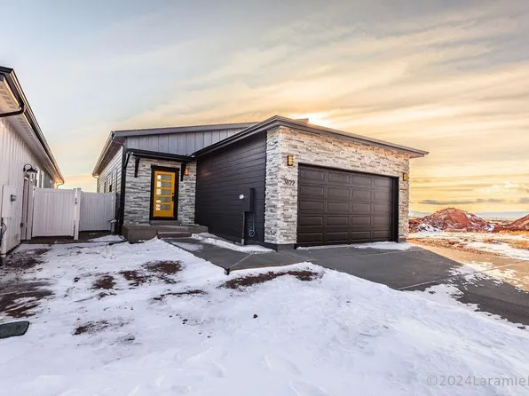 3822 Buckskin Trl, Laramie, WY 82072