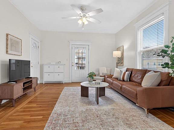 2nd image of 60 Iffley Rd #2