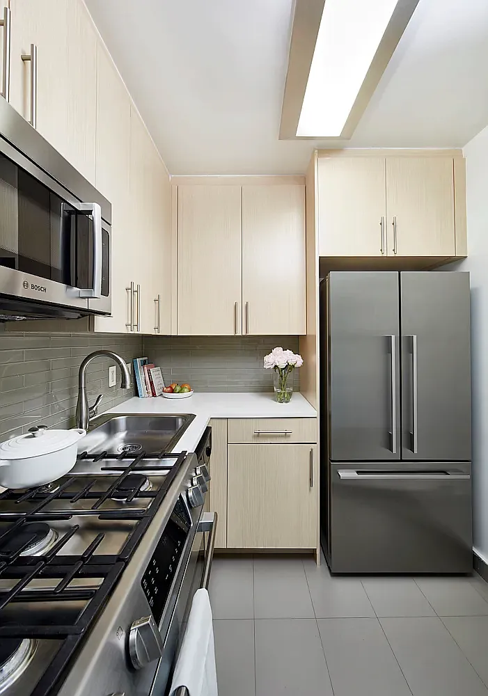 110 Horatio Street — Photo 2