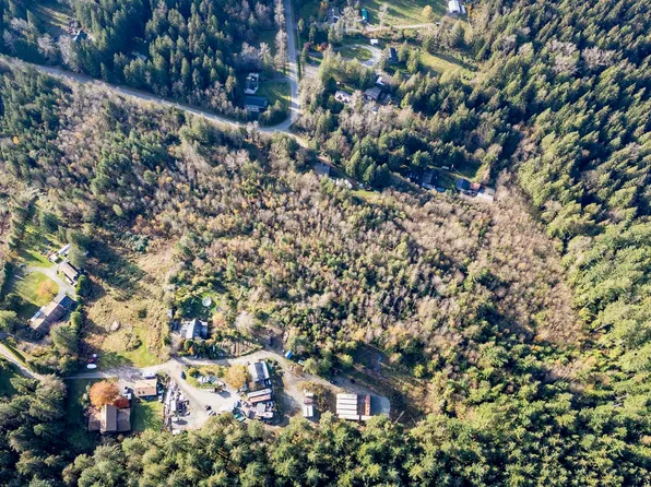 11082 Greenwood Dr, Mission, BC V4S 1A9