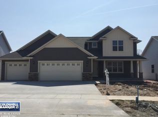 611 Pebblestone Cir, Hobart, WI 54155