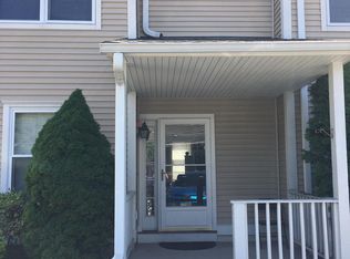 71 Hammond Pl #71, Woburn, MA 01801