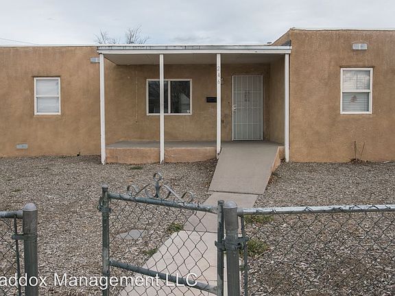 3rd image of 246 Mesilla St NE