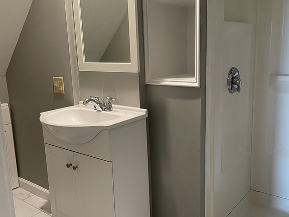 5th image of 23 Hayward St #7