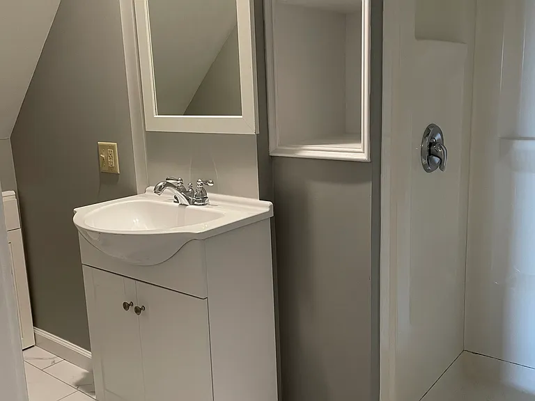 23 Hayward St #7 — Photo 5