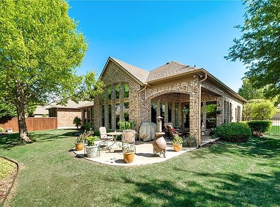 5th image of 6700 Oak Hollow Ln