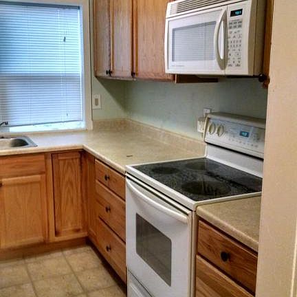 4th image of 603/605 Stanton Ave W