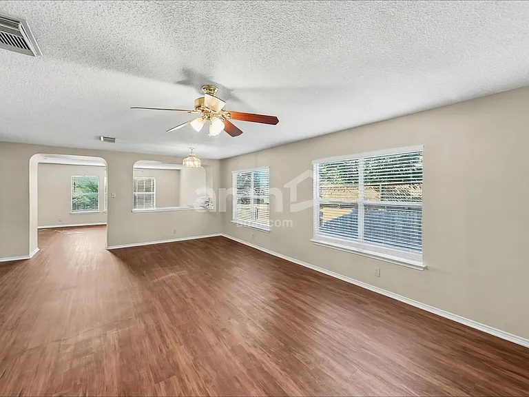 7310 Cortland Crk — Photo 6