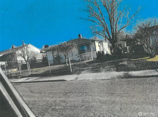 403 W Loop Dr, Moses Lake, WA 98837