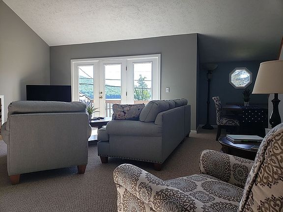 5th image of 20241 Garrett Hwy #3